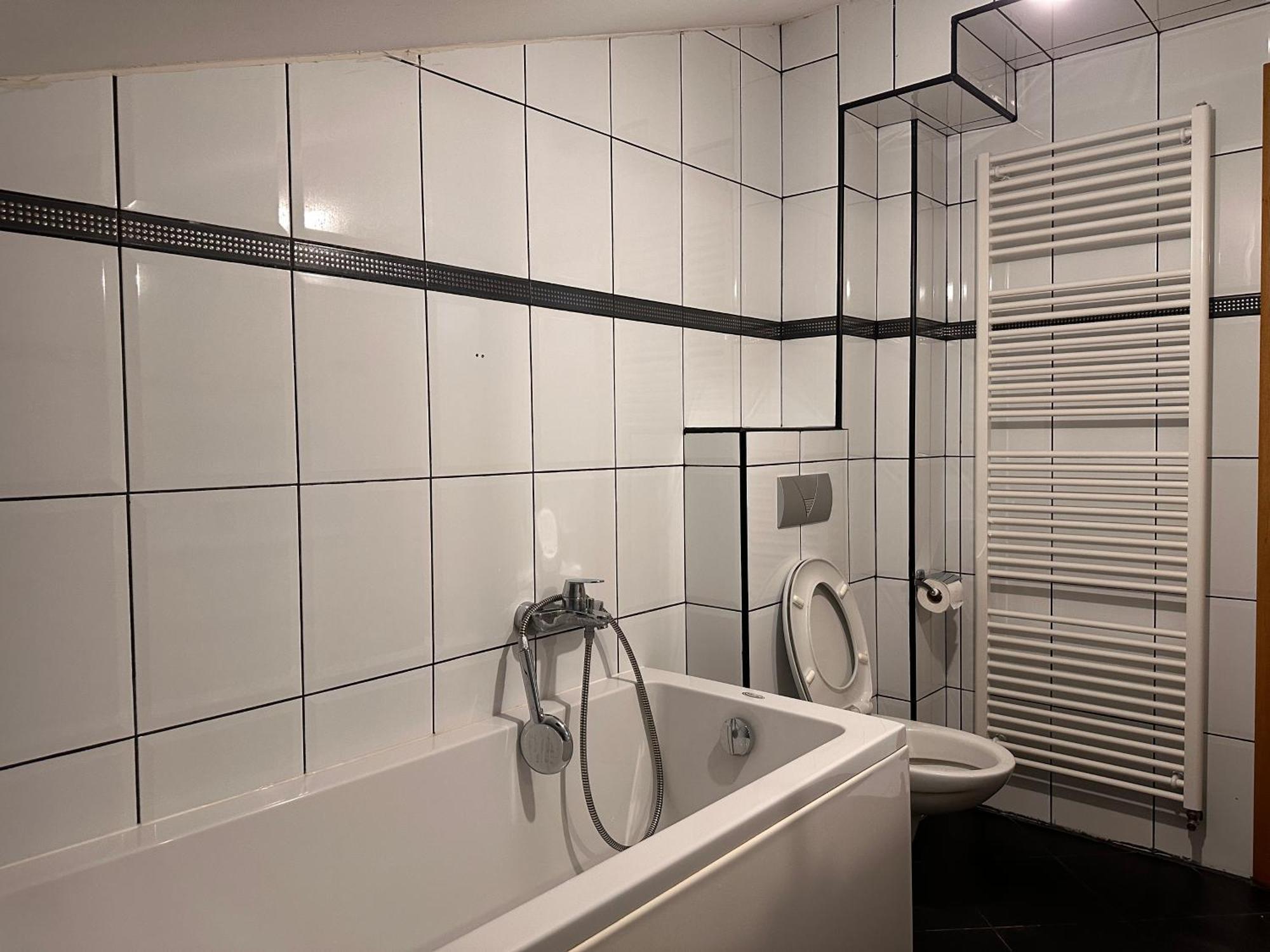 Rooms Near The Airport SJJ Eksteriør billede